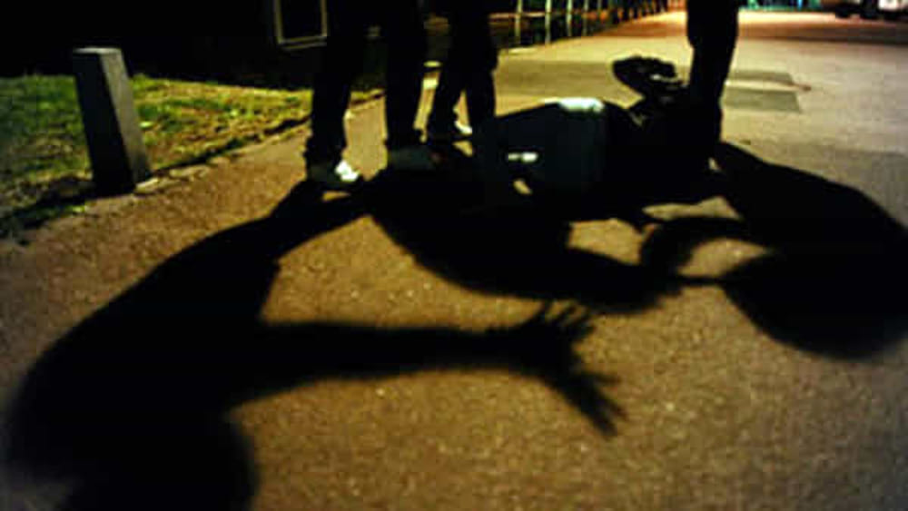 La violenza femminile e il sostegno del sistema