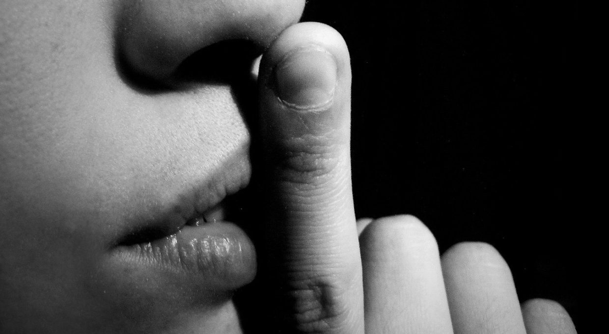 Parla da femminista, ma non parlare a nome mio Parla da femminista, ma non parlare a nome mio