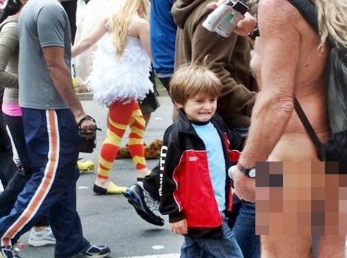 Il vero scontro è tra normalità e anormalità Il vero scontro è tra normalità e anormalità