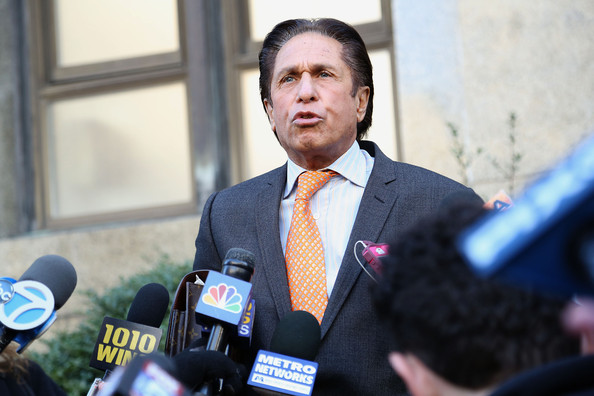 Toccato il fondo, Asia e il suo (nuovo) legale cominciano a scavare