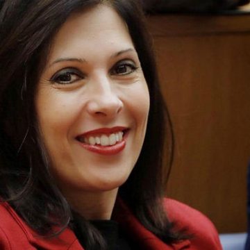 “Lei non sa chi sono io”. Oh, eccome se lo sappiamo…