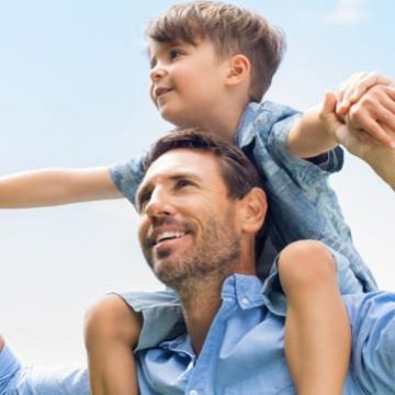 Ma il padre ineluttabilmente riemerge Ma il padre ineluttabilmente riemerge