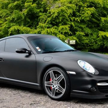 Un altro stalking “standard”