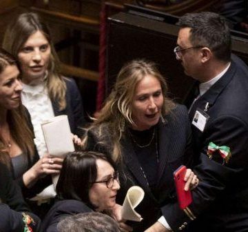 Contro il “codice rosso”. Senza se e senza ma. Contro il “codice rosso”. Senza se e senza ma.