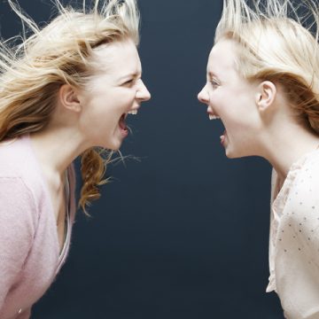 Aiutiamo Lombardia e Calabria a far esplodere la “bolla” dell’antiviolenza Aiutiamo Lombardia e Calabria a far esplodere la “bolla” dell’antiviolenza