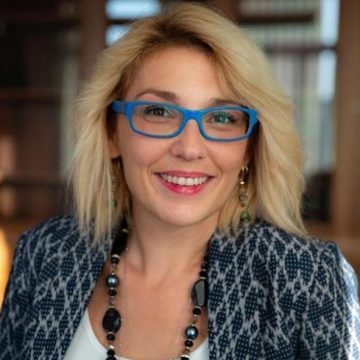 L’On. Veronica Giannone e le orride crociate anti-padre L’On. Veronica Giannone e le orride crociate anti-padre
