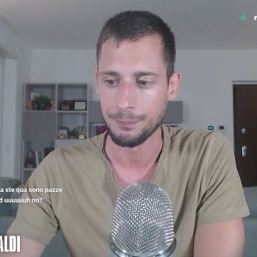 Marco Crepaldi brutalizzato sul web Marco Crepaldi brutalizzato sul web