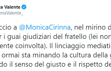 Lucarelli, Valente, Cirinnà e la faccia di legno Lucarelli, Valente, Cirinnà e la faccia di legno