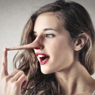 La “Commissione femminicidio” diffonde balle (e i media battono i tacchi) La “Commissione femminicidio” diffonde balle (e i media battono i tacchi)